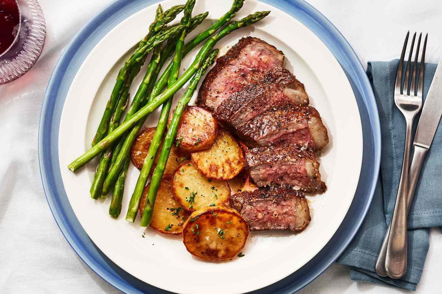 Free HTML5 Templates by FREEHTML5.co